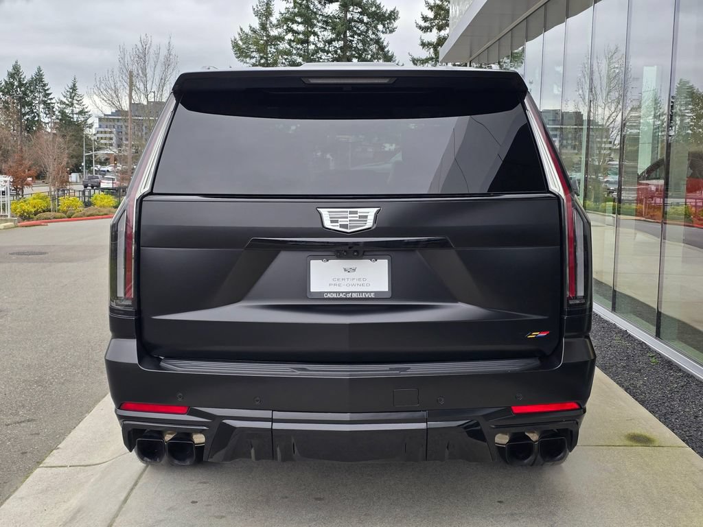 Used 2025 Cadillac Escalade V AWD/4WD image 4