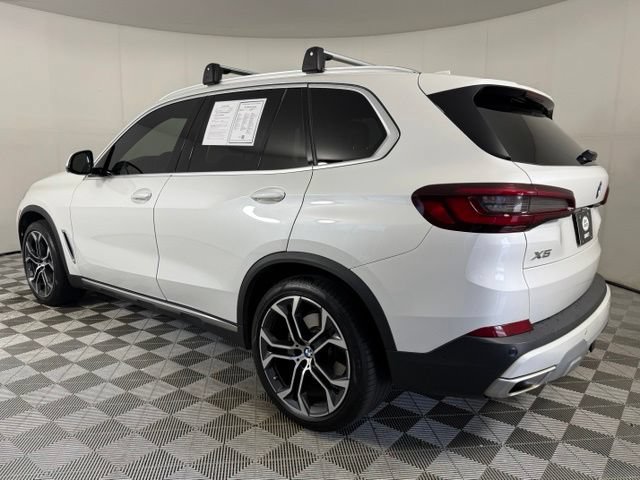 Used 2023 BMW X5 xDrive40i w/ Premium Package AWD/4WD image 4