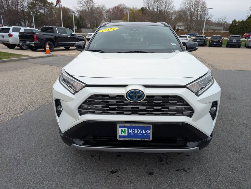 Used 2021 Toyota RAV4 XSE AWD/4WD image 9