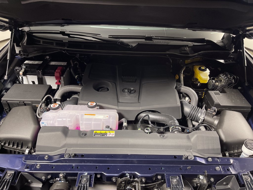 New 2026 Toyota Tundra Platinum AWD/4WD image 9