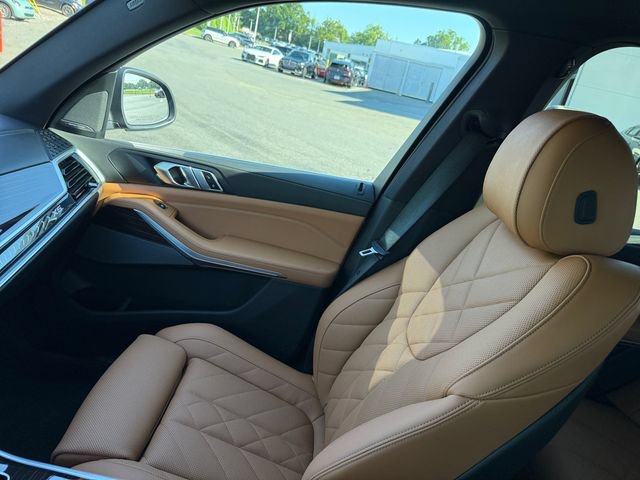 Used 2024 BMW X5 xDrive40i w/ Premium Package AWD/4WD image 27