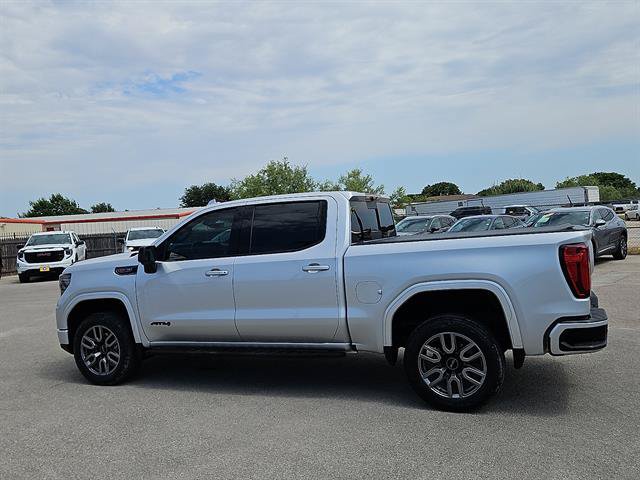 Used 2022 GMC Sierra 1500 AT4 w/ AT4 Premium Package AWD/4WD image 2