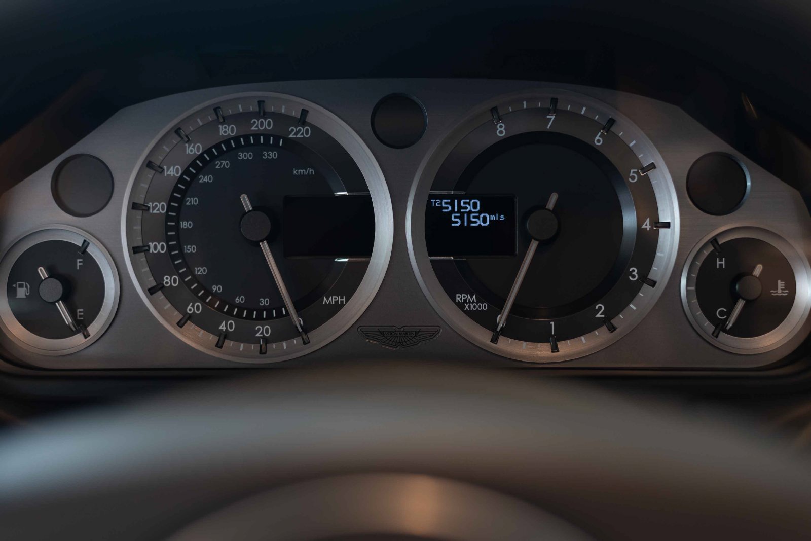 Used 2013 Aston Martin DB9 Volante RWD image 12