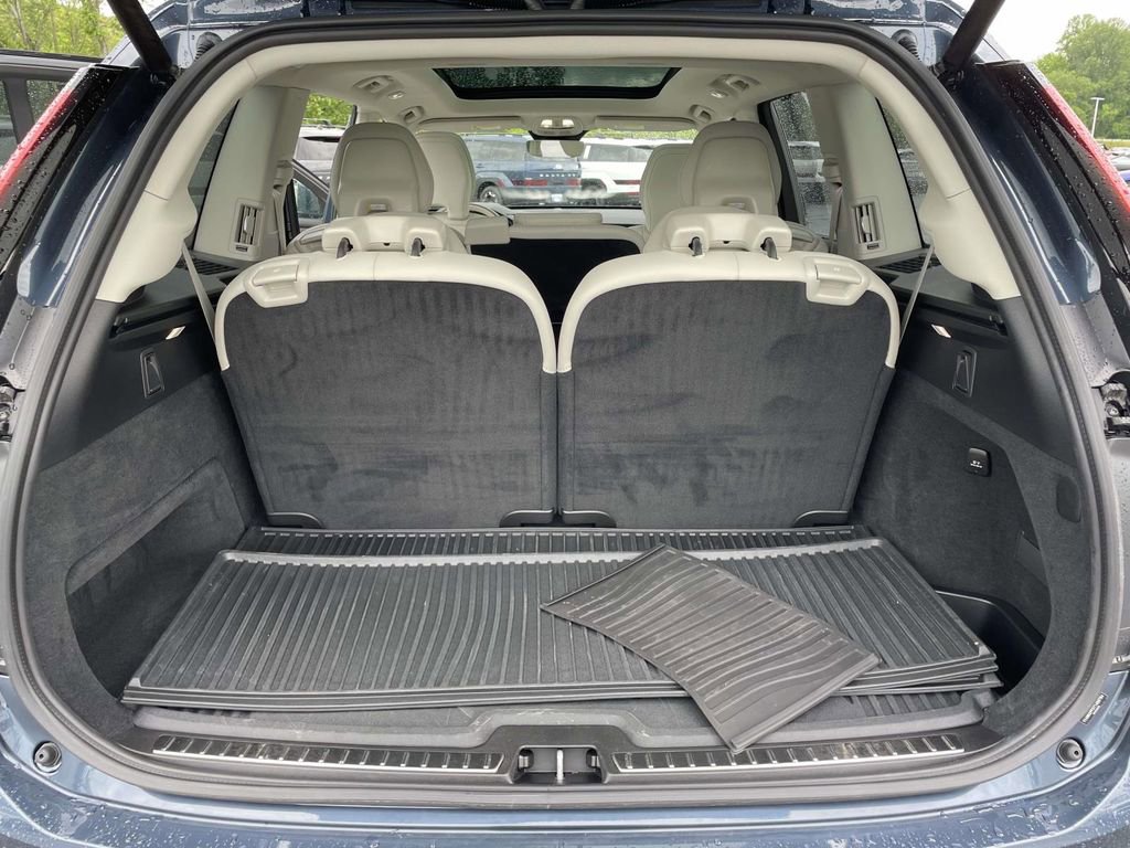 Used 2026 Volvo XC90 B6 Ultra w/ Protection Package AWD/4WD image 30