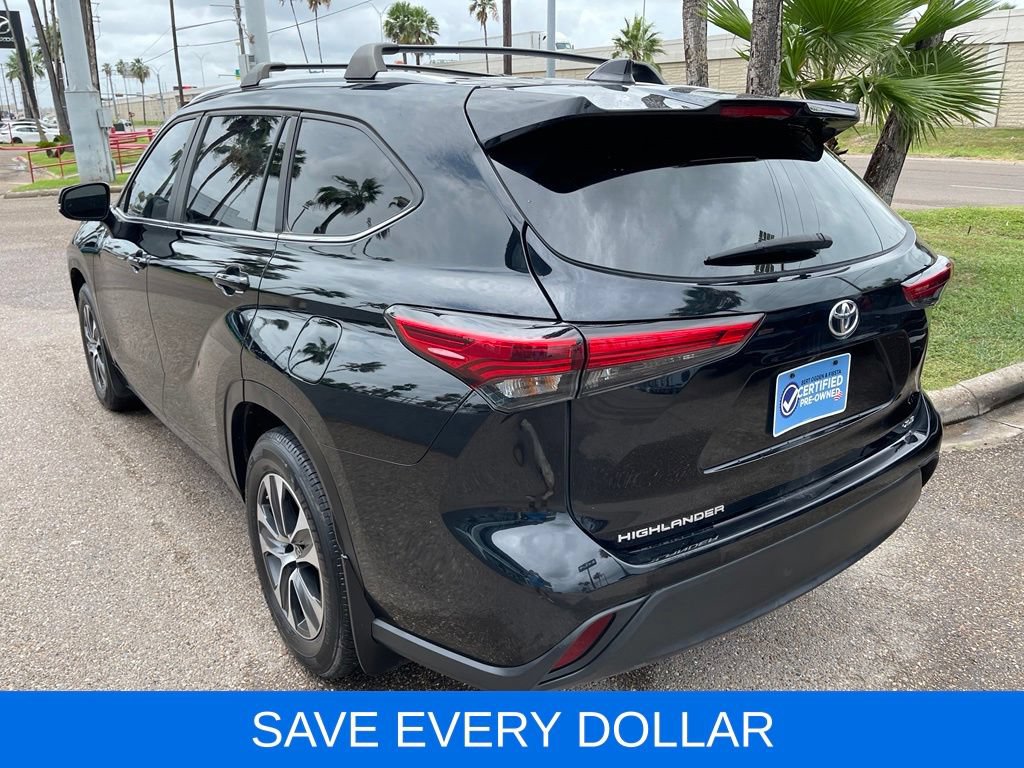 Used 2023 Toyota Highlander XLE FWD image 4