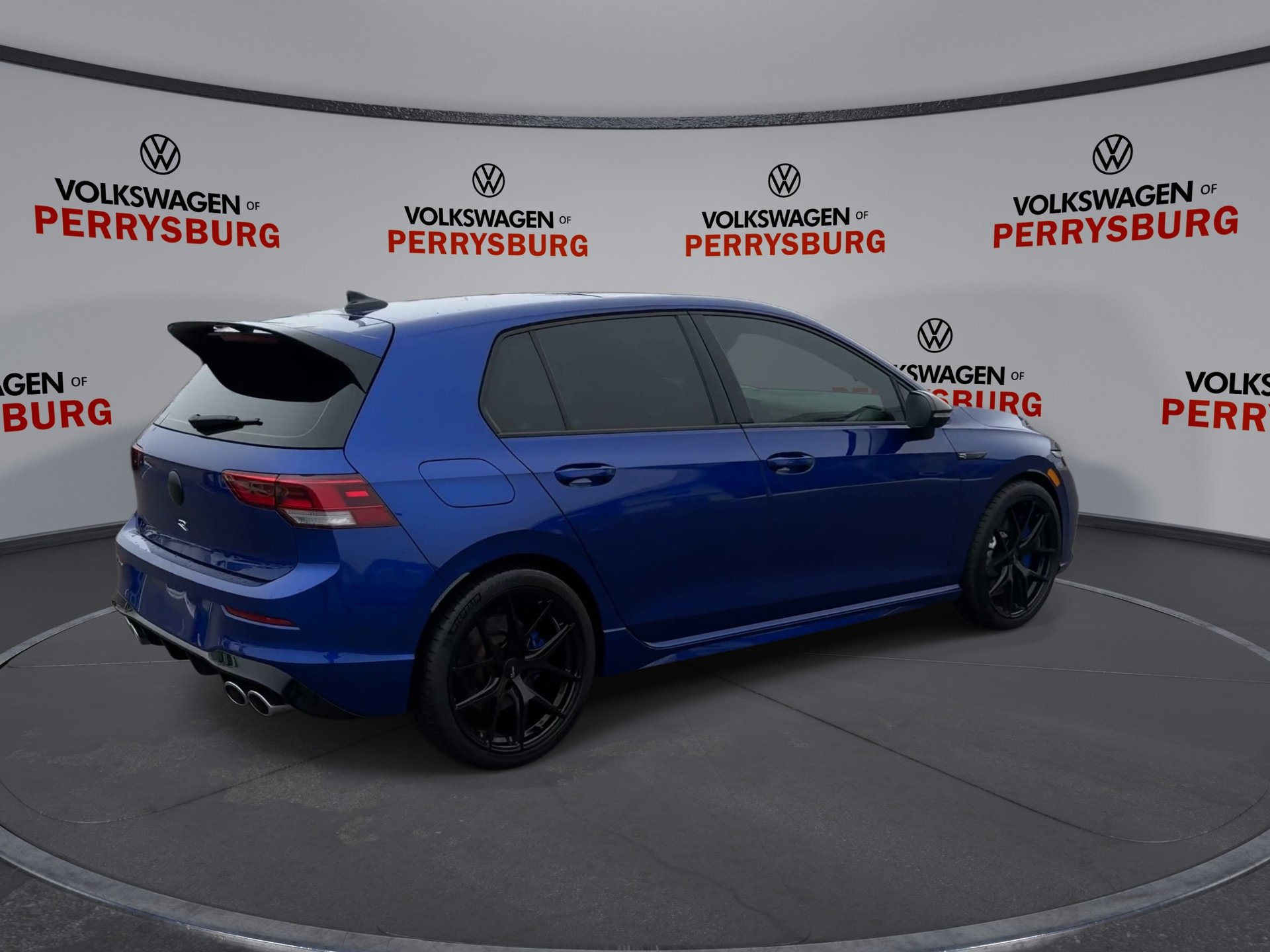 Used 2022 Volkswagen Golf R image 8