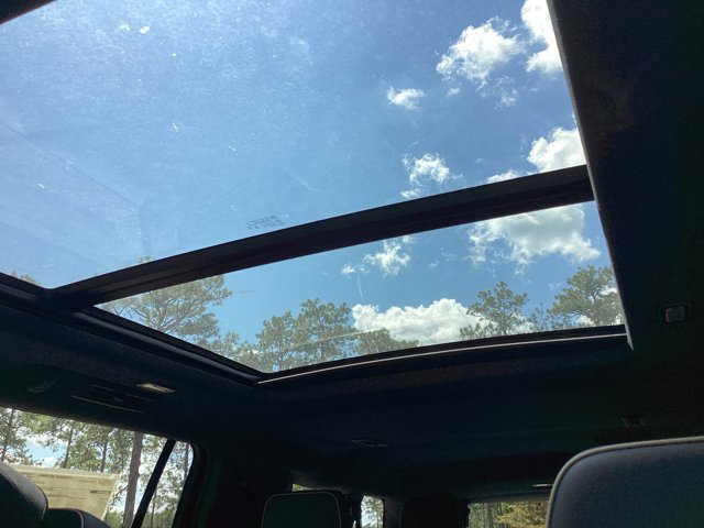 New 2025 Chevrolet Suburban Premier w/ Sun And Tow Package RWD image 32