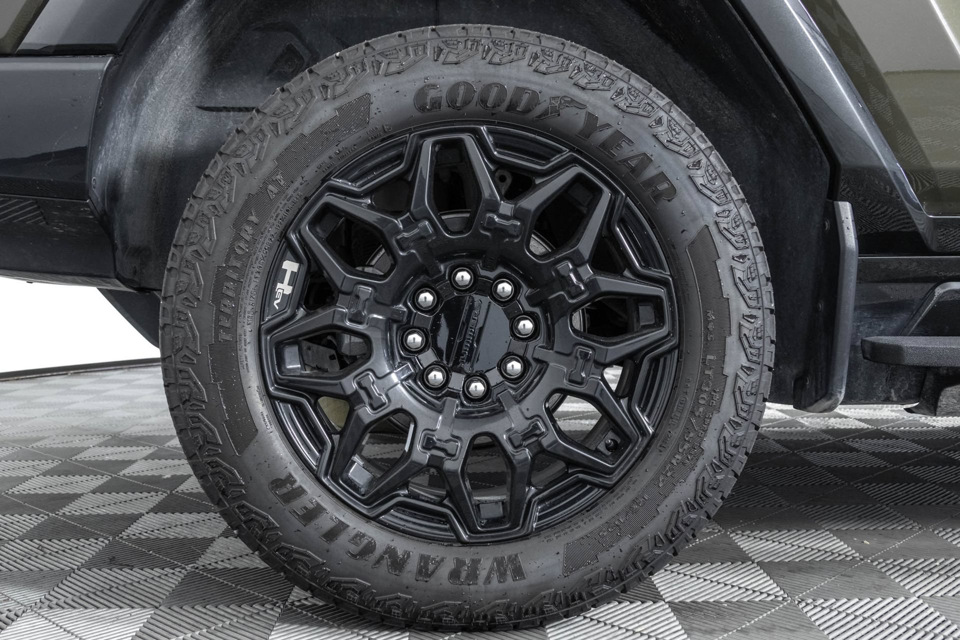 Used 2025 GMC Hummer EV 2X AWD/4WD image 43