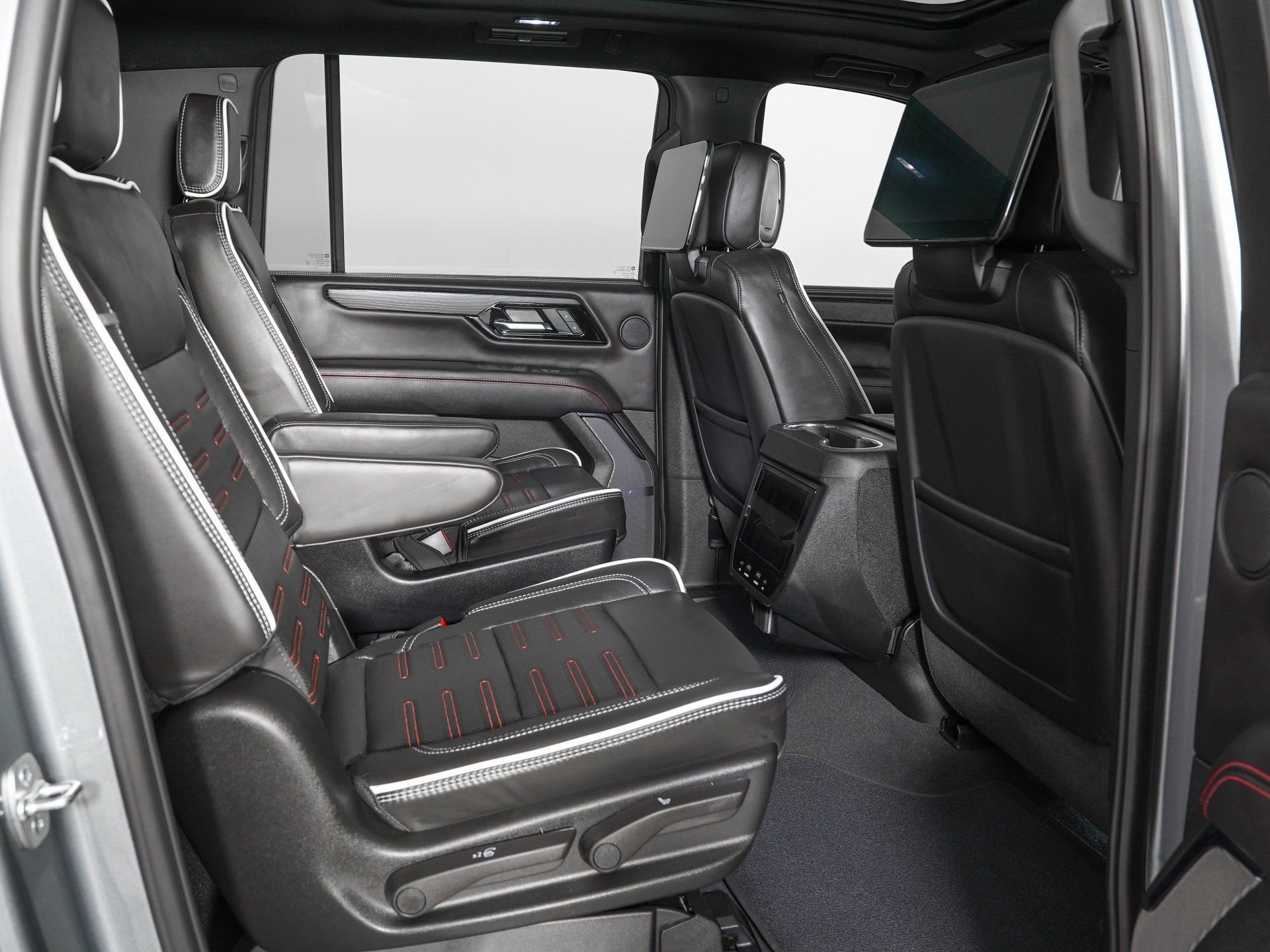 Used 2026 GMC Yukon XL AT4 Ultimate image 11