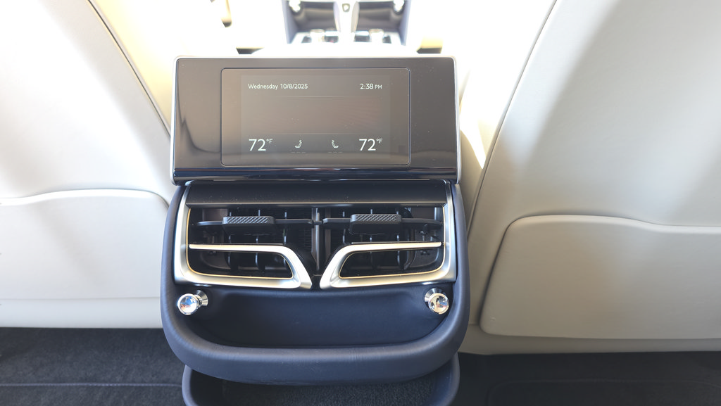 New 2025 Bentley Flying Spur Plug-In Hybrid AWD/4WD image 35