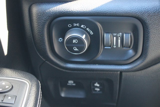 Used 2022 RAM 1500 Laramie w/ Sport Appearance Package image 18