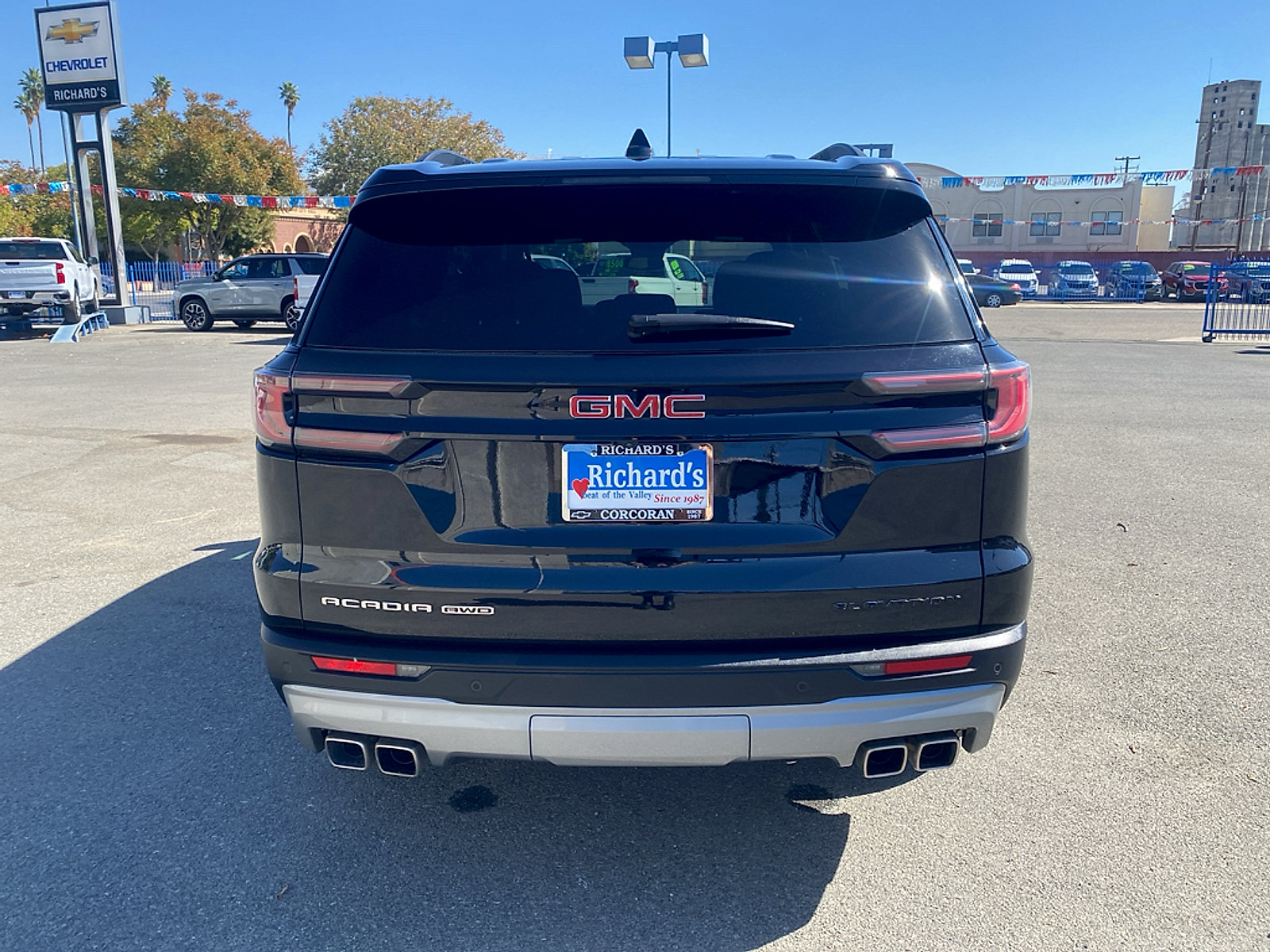 Used 2025 GMC Acadia Elevation AWD/4WD image 7