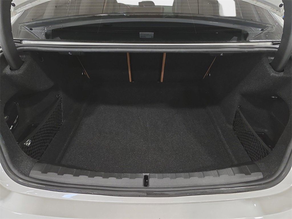 Used 2021 BMW 330i Sedan w/ Premium Package image 29