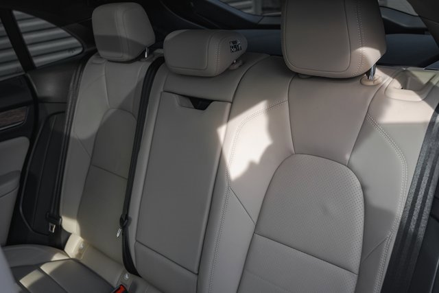 Used 2025 Porsche Macan 4 Electric image 25