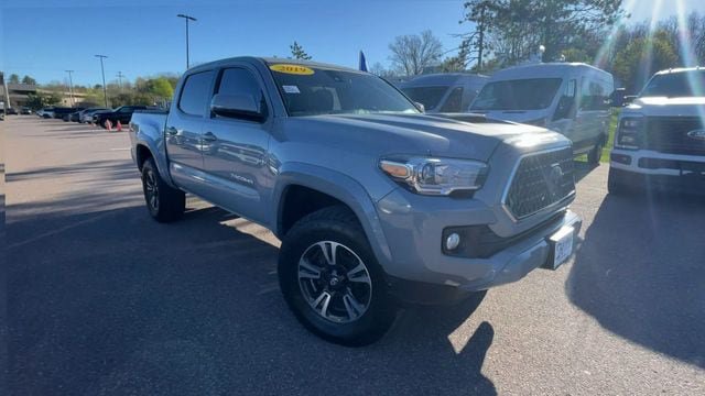 Used 2019 Toyota Tacoma TRD Sport AWD/4WD image 8