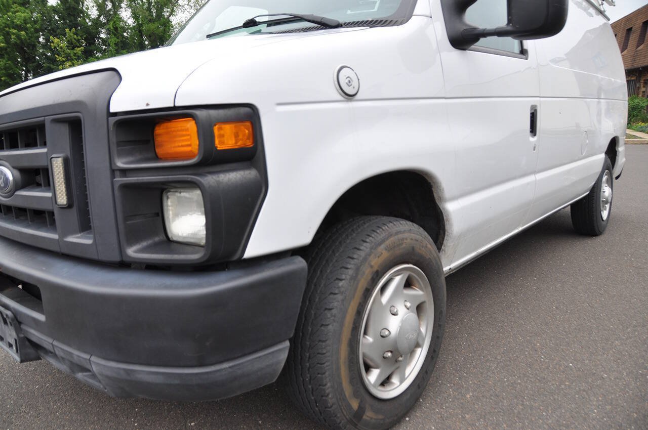 Used 2013 Ford E-150 and Econoline 150 w/ PWR Group RWD image 3