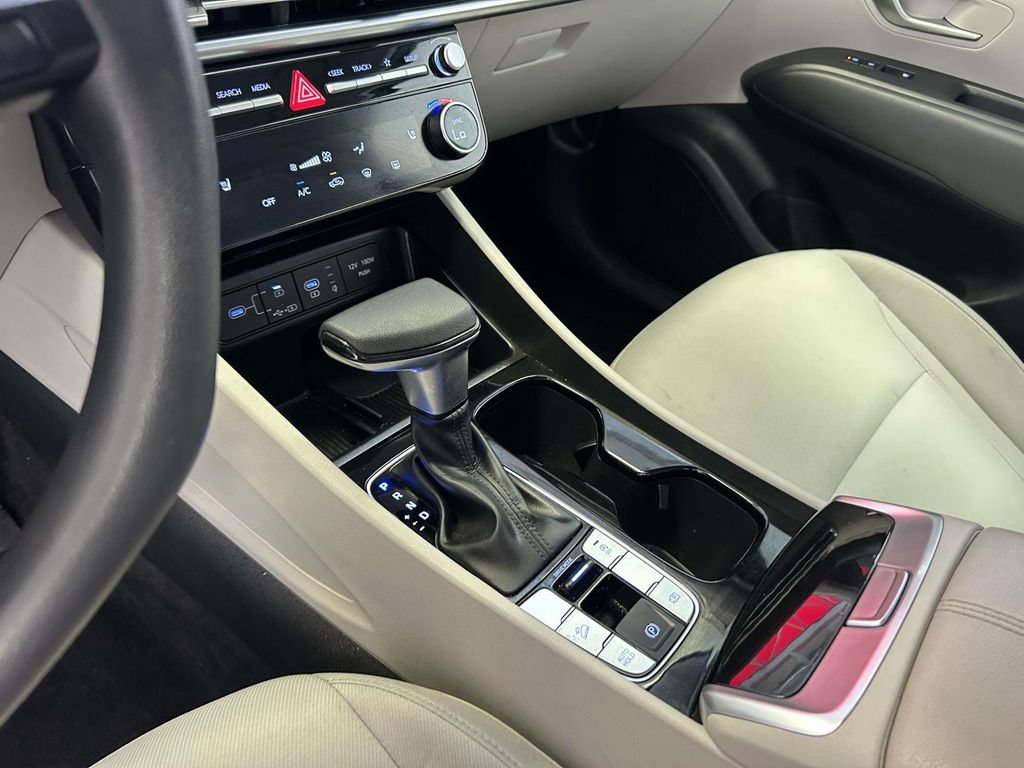 Used 2025 Hyundai Tucson SEL FWD image 19