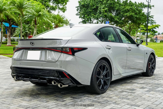 Used 2025 Lexus IS 500 w/ F-Sport Performance RWD image 8