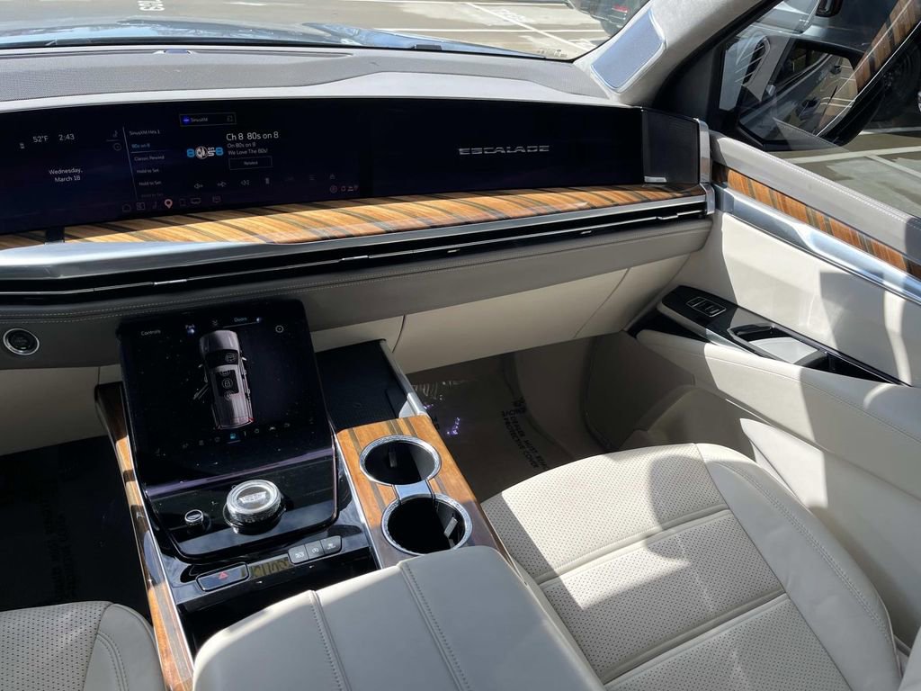 Certified 2025 Cadillac Escalade Sport Platinum image 15