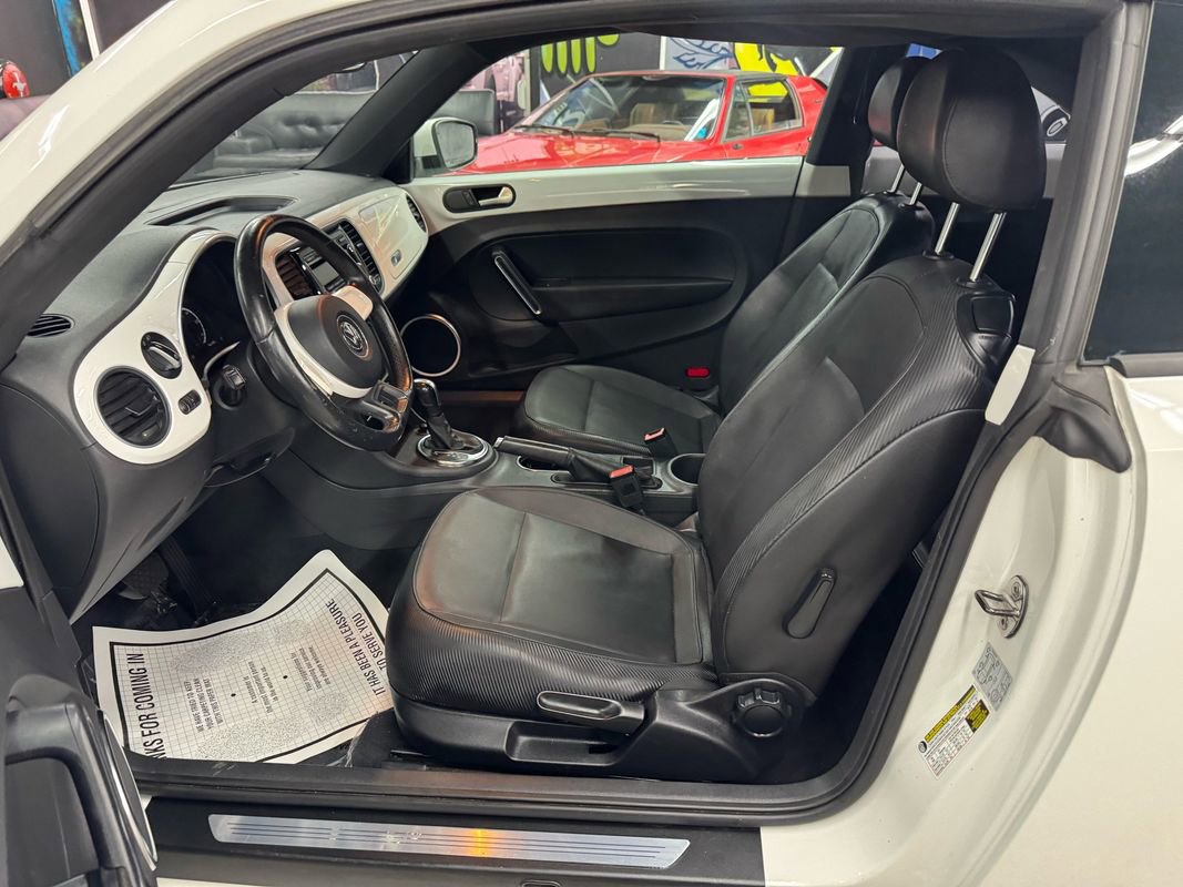 Used 2013 Volkswagen Beetle 2.5 image 10