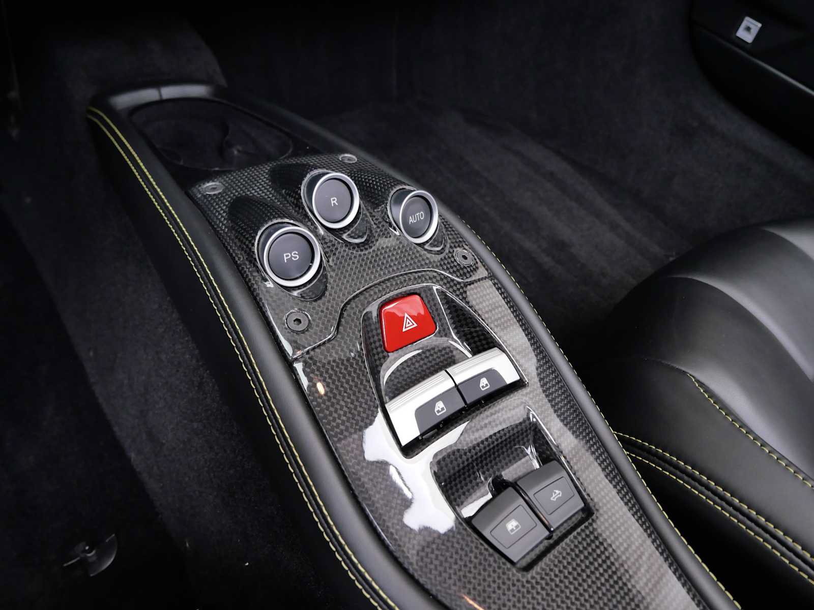 Certified 2015 Ferrari 458 Spider RWD image 23