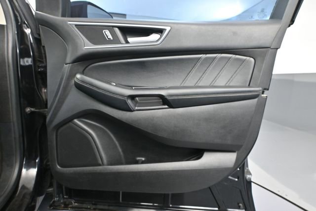 Used 2017 Ford Edge Sport w/ Equipment Group 401A AWD/4WD image 43