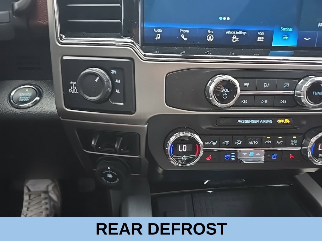 Used 2022 Ford F350 Platinum w/ Tremor Off-Road Package AWD/4WD image 22
