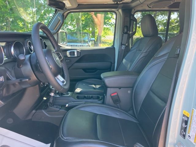 Used 2023 Jeep Wrangler Unlimited Sahara w/ Cold Weather Group AWD/4WD image 26