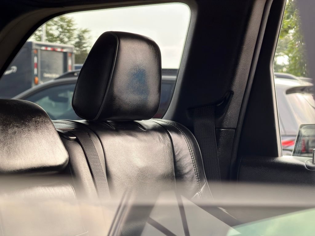 Used 2019 Jeep Grand Cherokee Overland AWD/4WD image 30