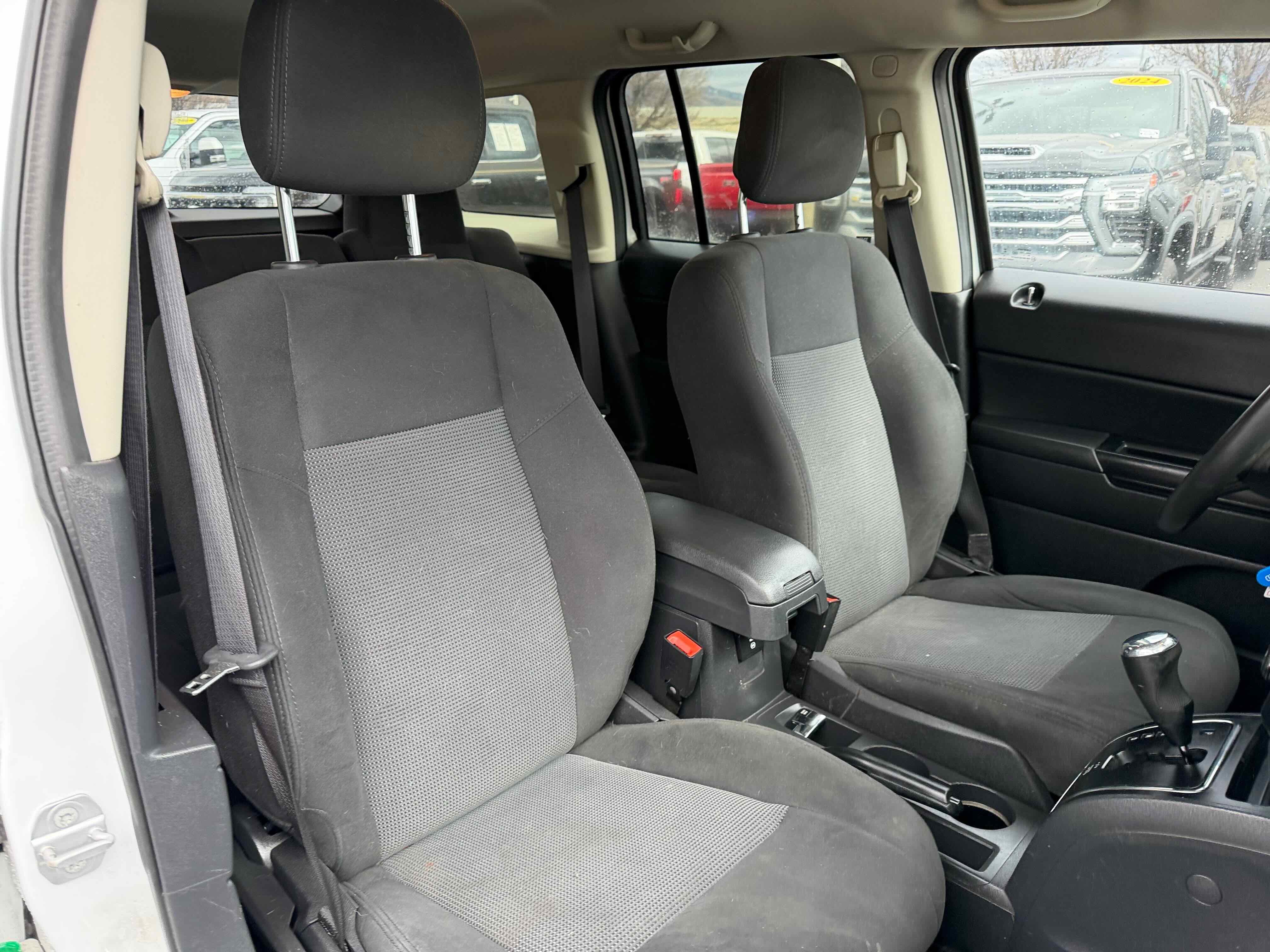 Used 2016 Jeep Patriot Latitude w/ Trailer Tow Prep Group image 29