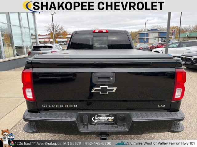 Used 2017 Chevrolet Silverado 1500 LTZ Z71 w/ LTZ Plus Package AWD/4WD image 3