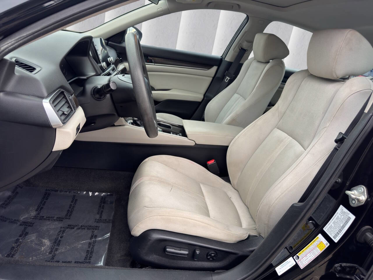 Used 2018 Honda Accord EX image 10