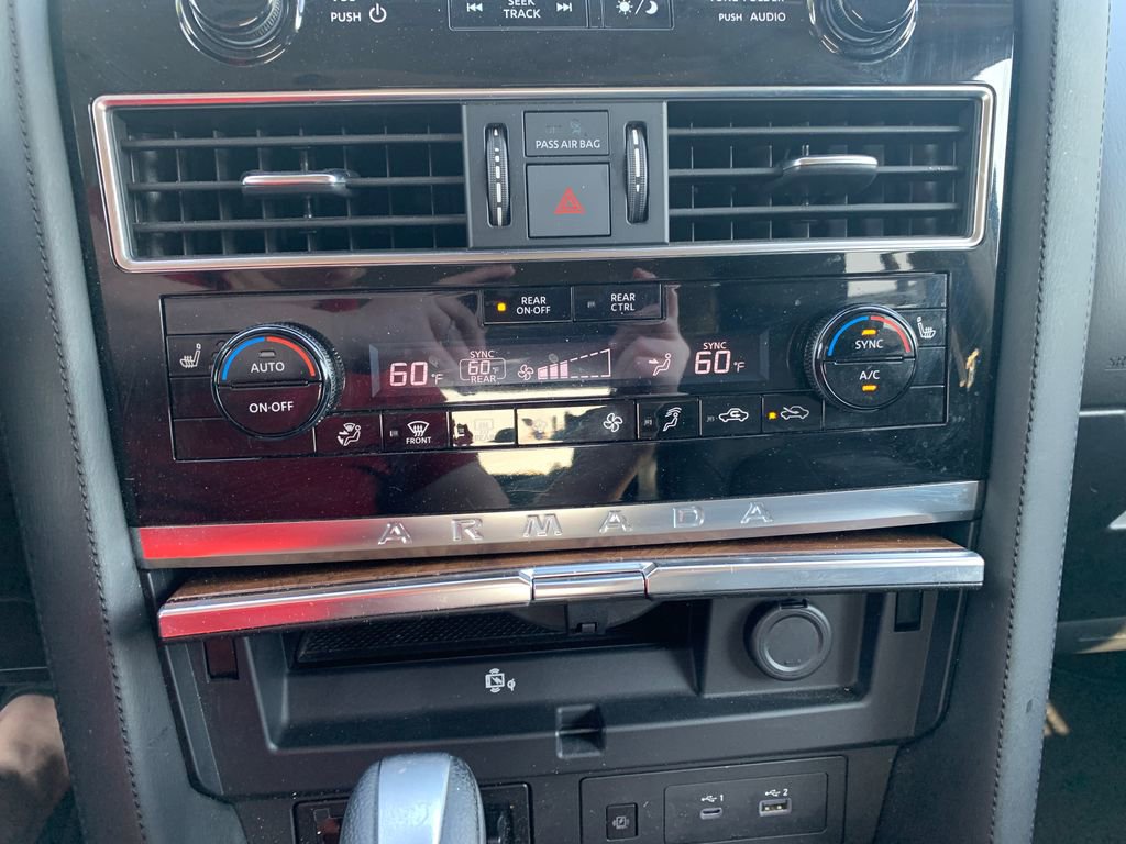 Used 2022 Nissan Armada SL w/ Captain's Chairs Package image 18