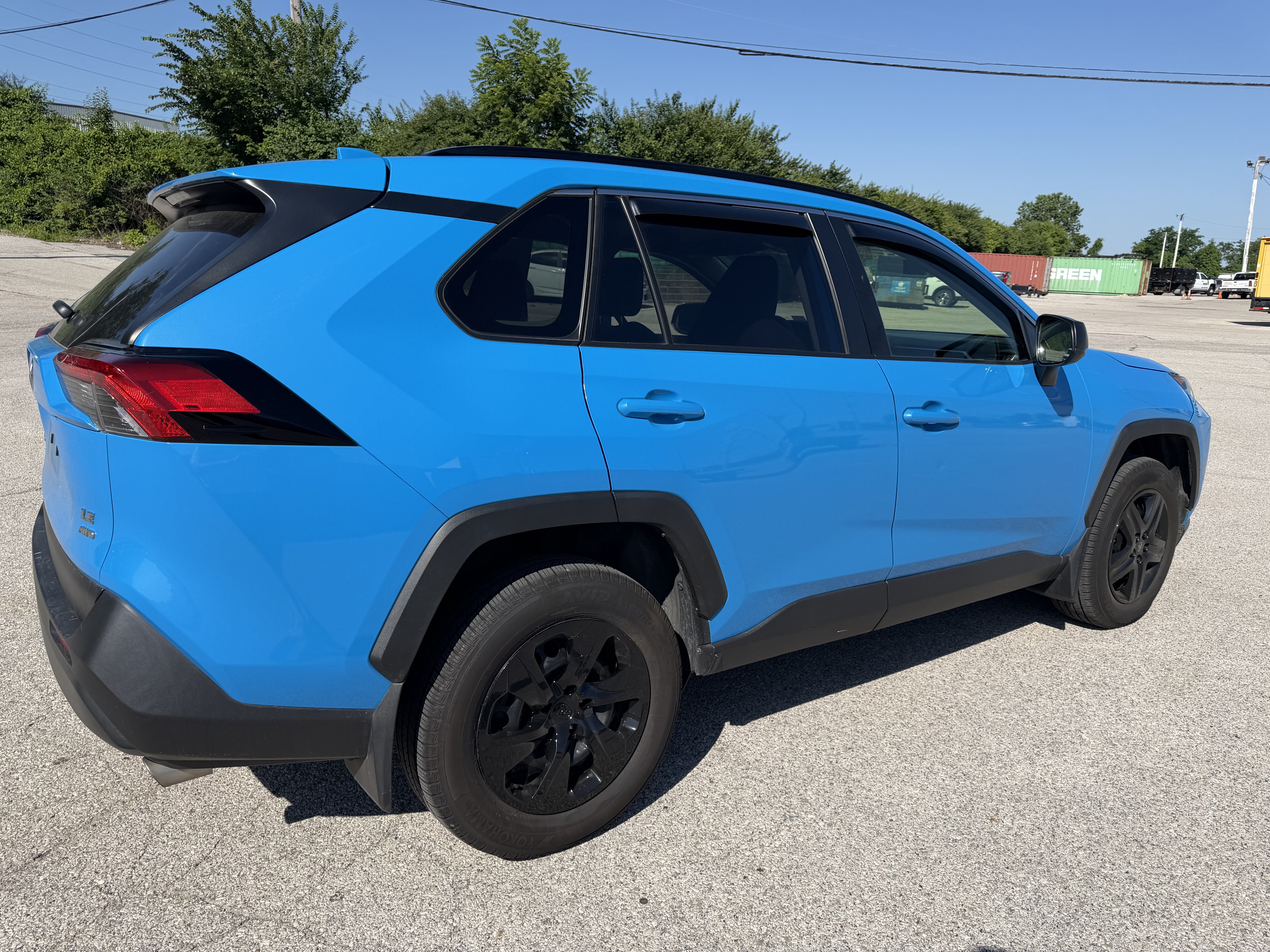 Used 2019 Toyota RAV4 LE AWD/4WD image 7