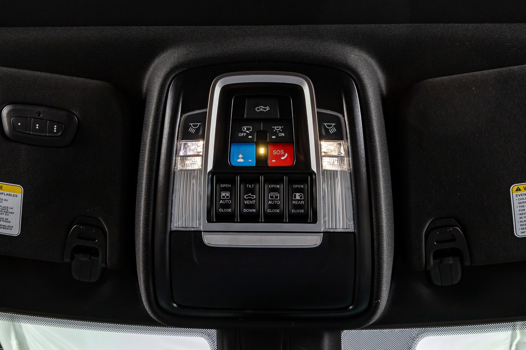 Used 2025 RAM 1500 Laramie w/ Night Edition image 30