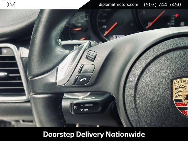 Used 2014 Porsche Panamera 4 AWD/4WD image 28