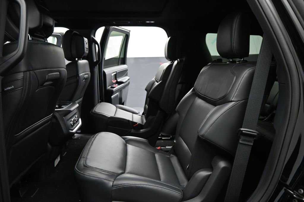New 2026 Ford Expedition Platinum AWD/4WD image 18