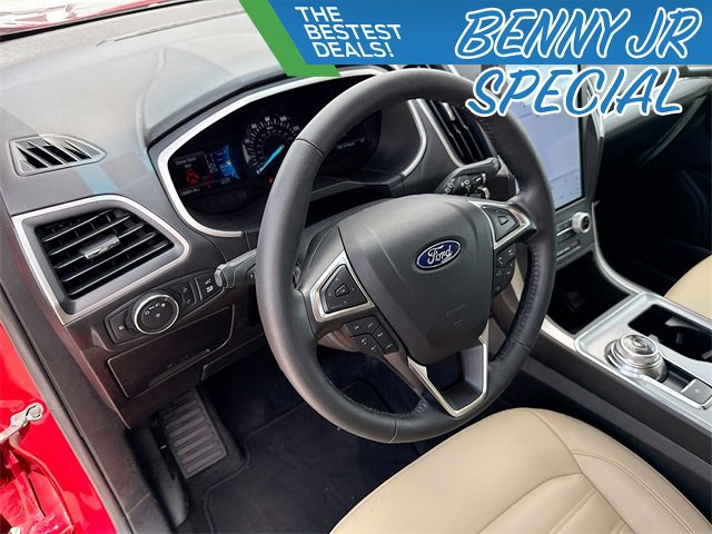 Used 2021 Ford Edge SEL w/ Convenience Package image 9