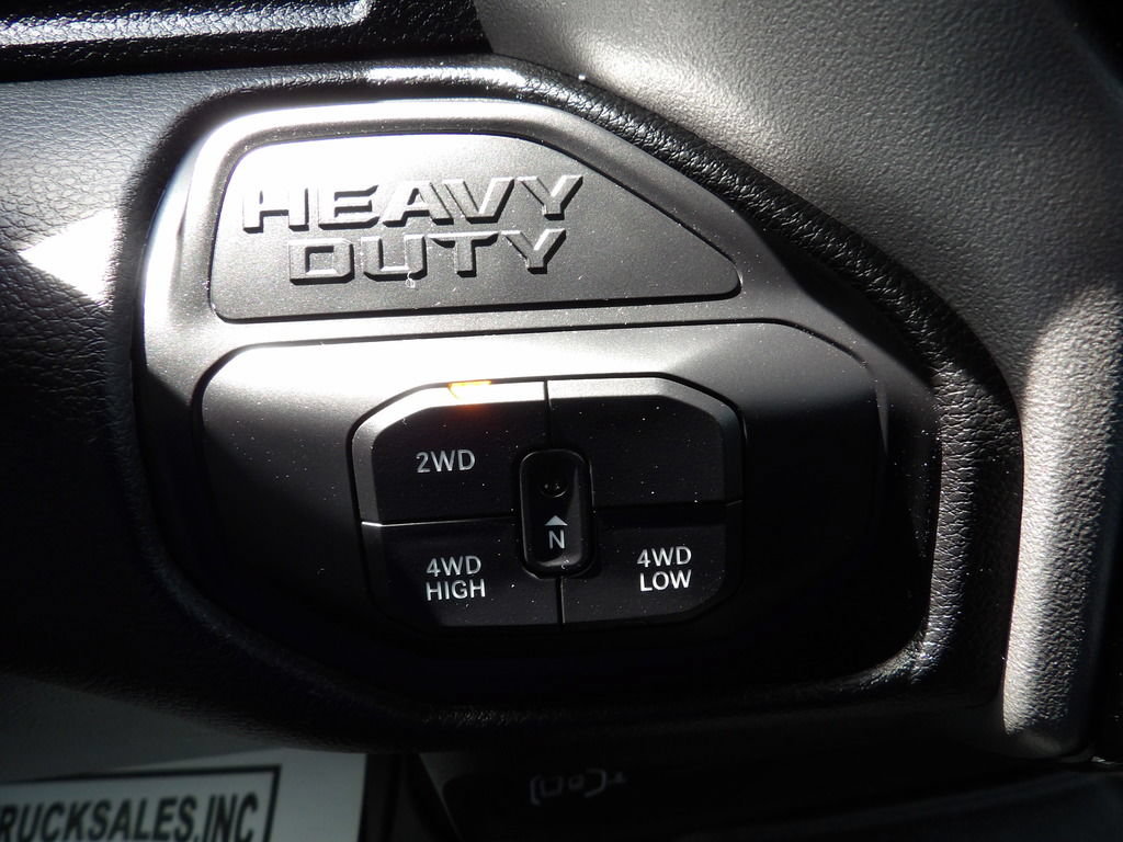Used 2026 RAM 2500 Big Horn AWD/4WD image 23