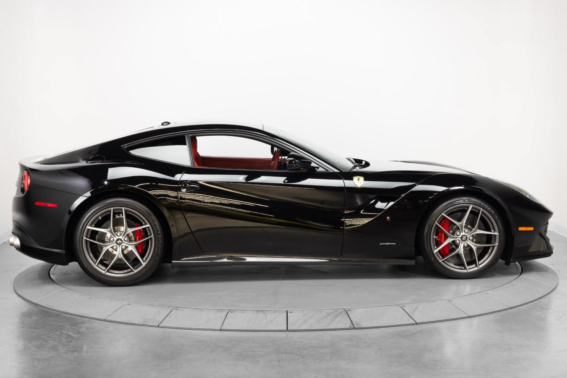 Certified 2014 Ferrari F12 Berlinetta RWD image 9