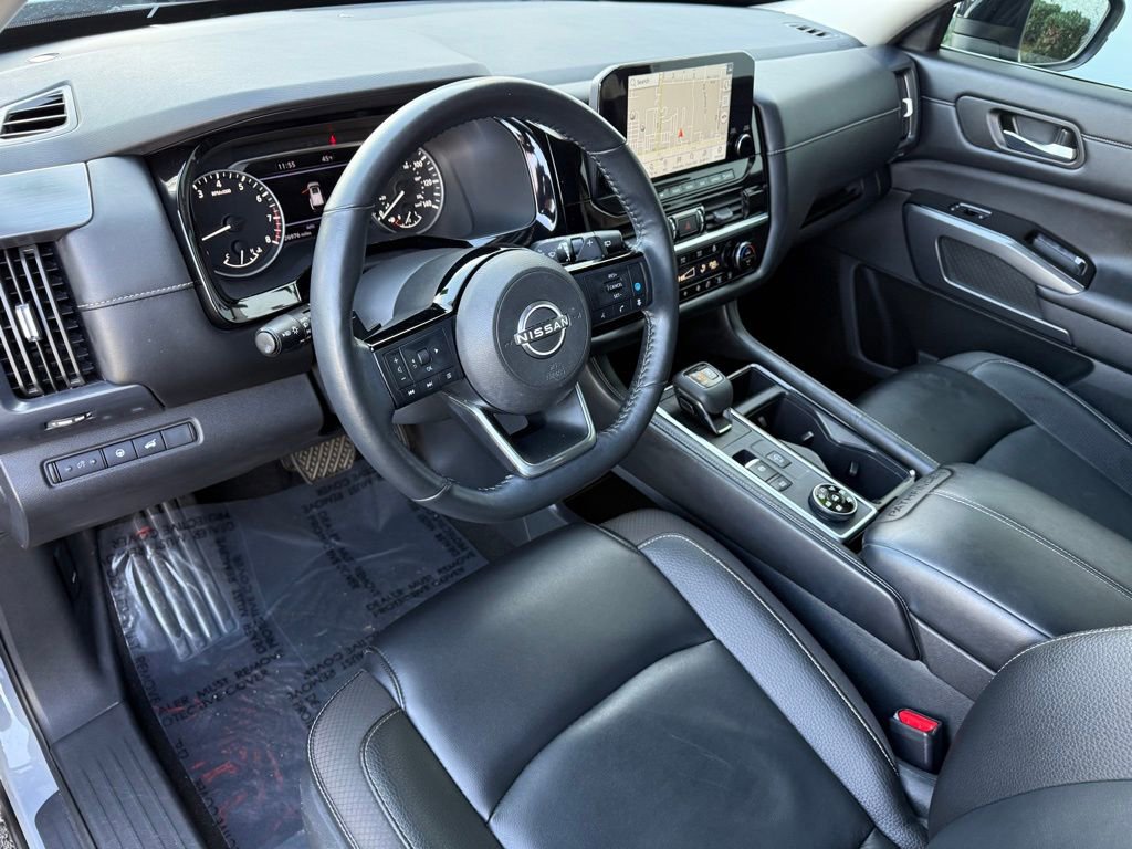 Certified 2023 Nissan Pathfinder SL image 14