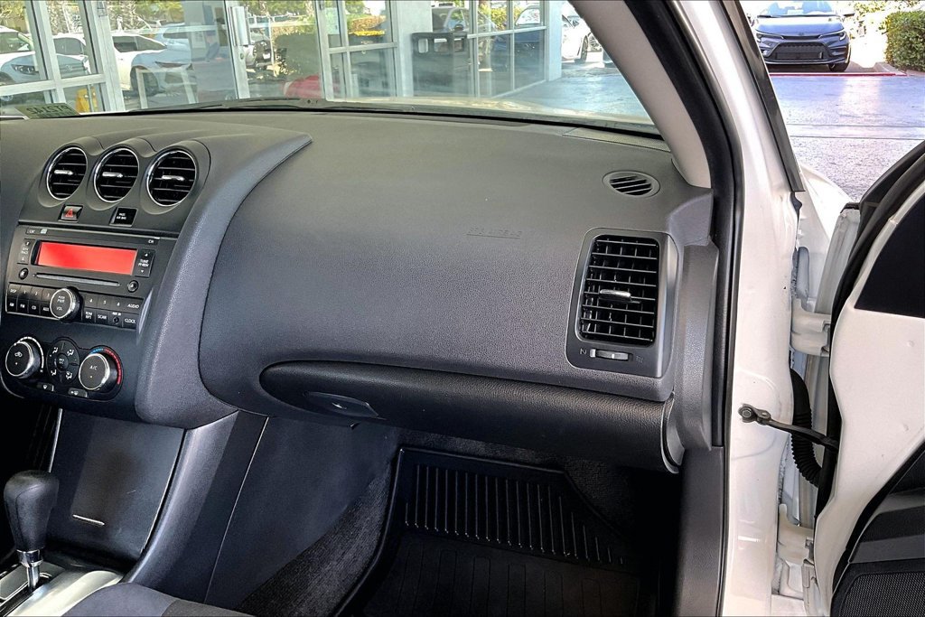 Used 2011 Nissan Altima 2.5 S FWD image 26