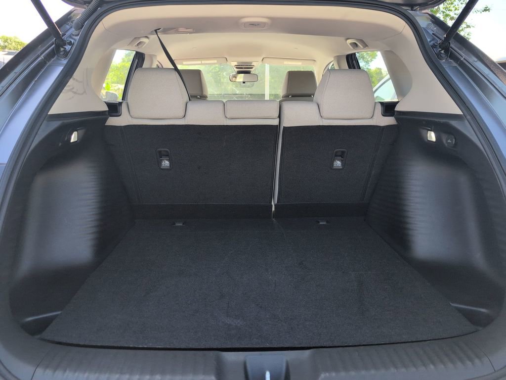 Used 2025 Honda HR-V LX image 28