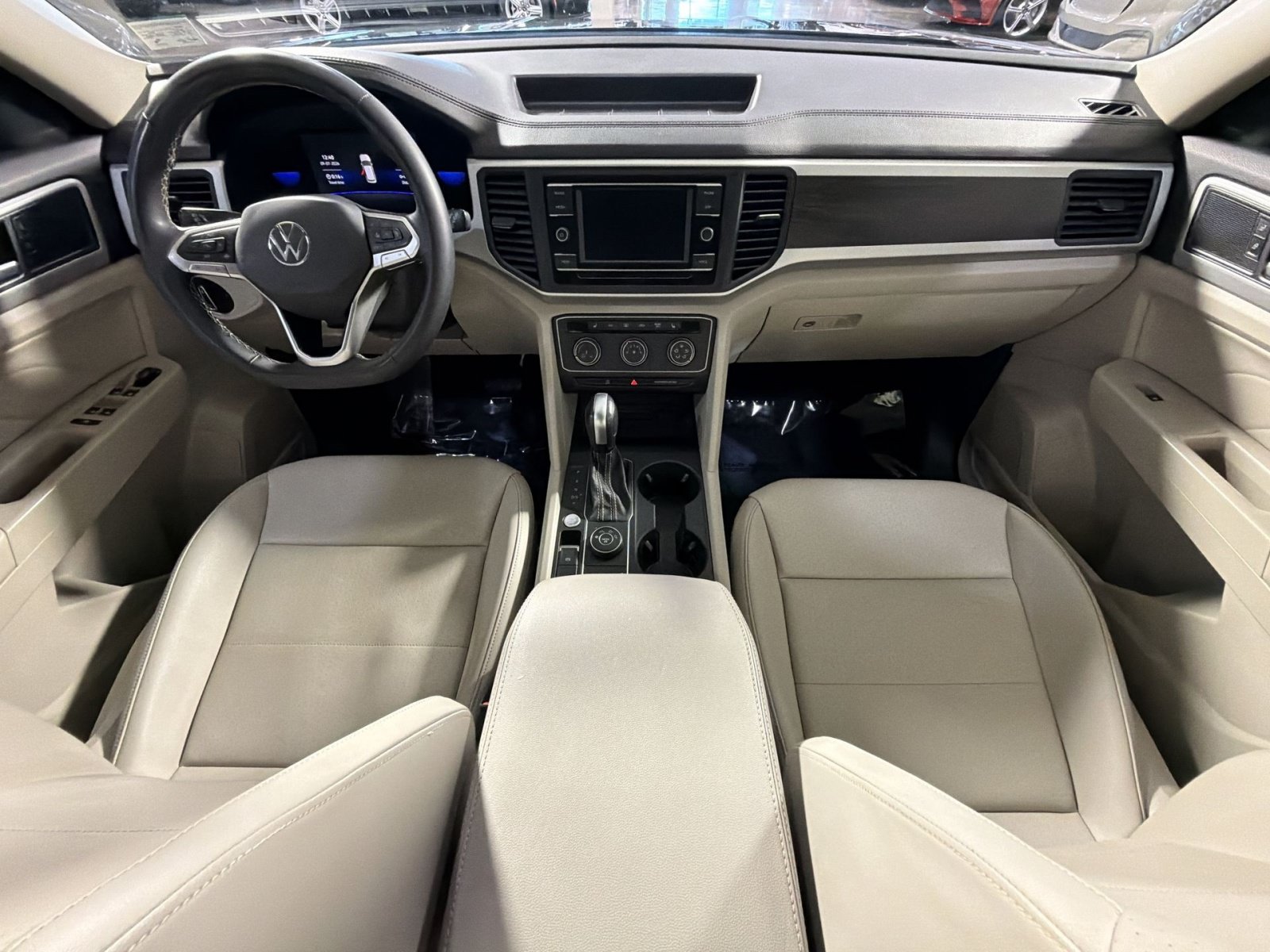 Used 2022 Volkswagen Atlas SE AWD/4WD image 33