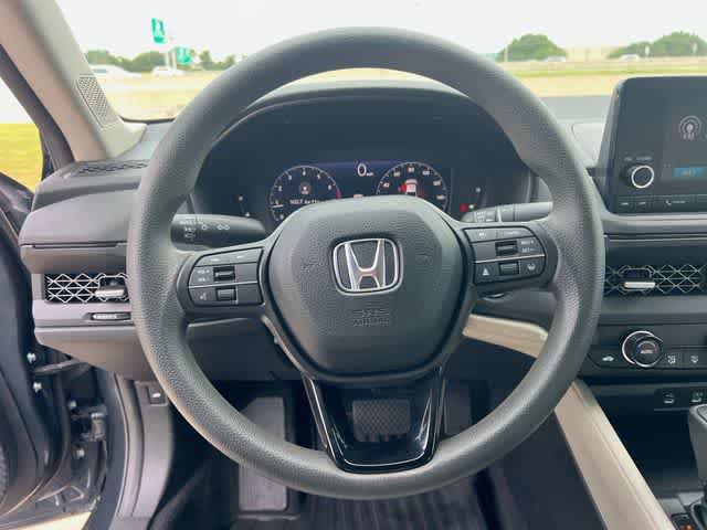 Used 2023 Honda Accord EX image 17