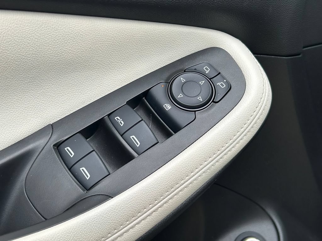 Used 2025 Buick Encore GX Preferred w/ Advanced Technology Package FWD image 21
