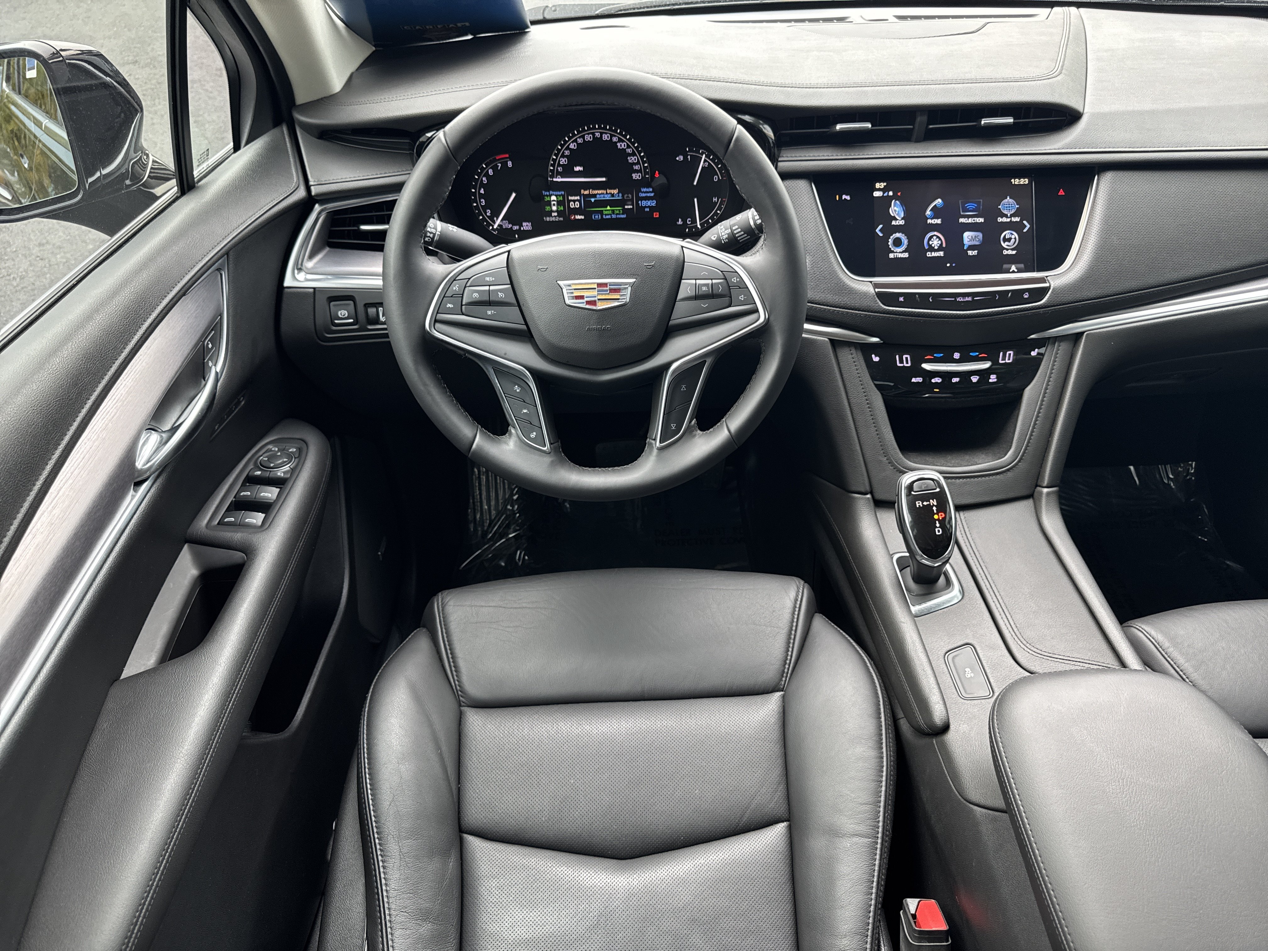 Used 2018 Cadillac XT5 Luxury w/ Driver Awareness Package FWD image 14