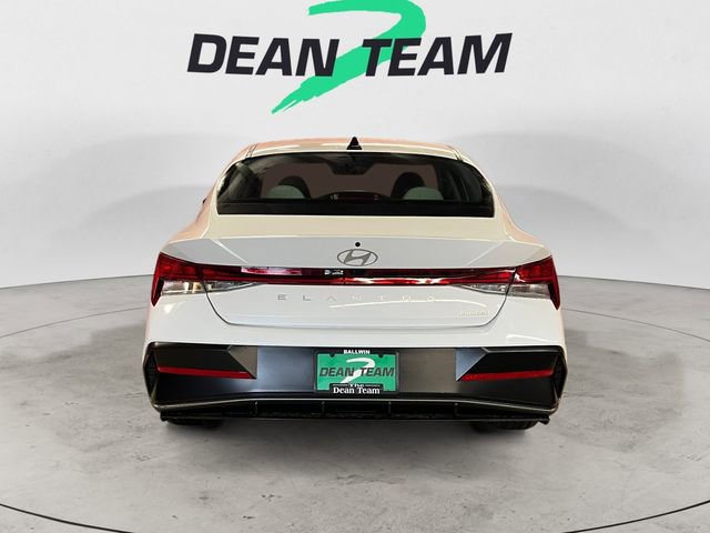 New 2026 Hyundai Elantra Limited image 6