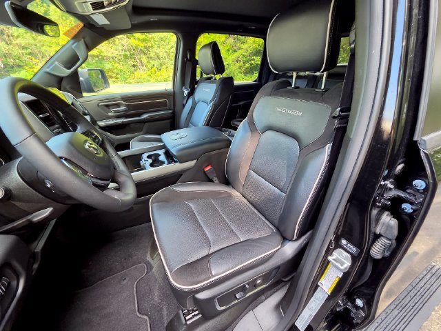 Used 2026 RAM 1500 Laramie AWD/4WD image 15