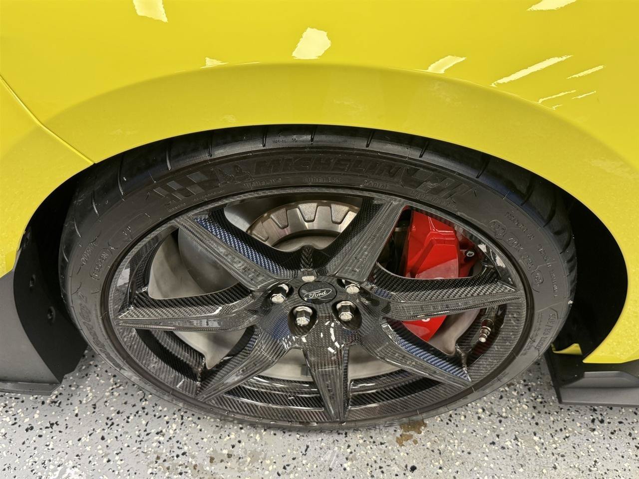 Used 2021 Ford Mustang Shelby GT500 w/ Carbon Fiber Track Pack RWD image 24